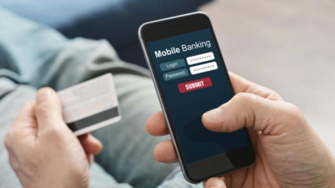 Bankaların mobil bankacılık hizmetlerini kullanıyor musunuz yoksa her iş için bankaya mı gidiyorsunuz?